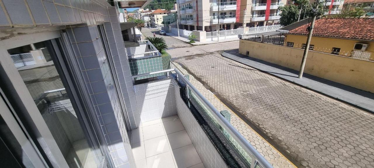 Apto Majestoso Grande - 70m Da Areia, Vista O Mar Da Area De Churrasqueiras Apartamento Ubatuba